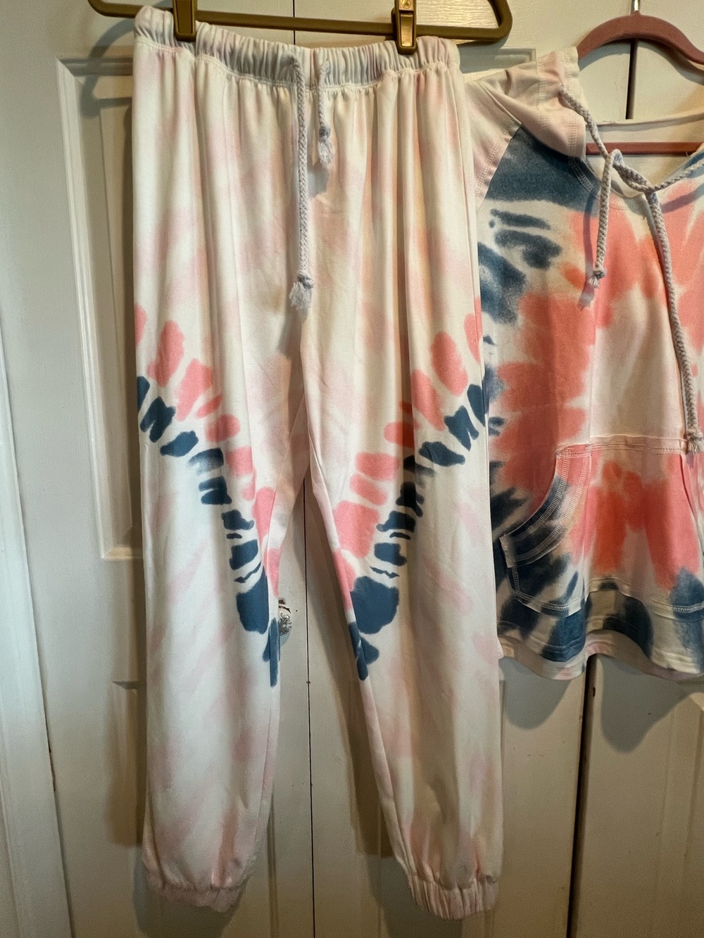 2Pc Tie-Dye Hoodie & Jogger Set in Pink and Blue - Picture 6 of 11